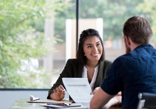 How to Check the Qualifications and Credentials of a Health Insurance Agent