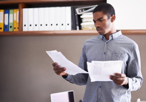 How to Read Customer Reviews and Ratings for Health Insurance Agents